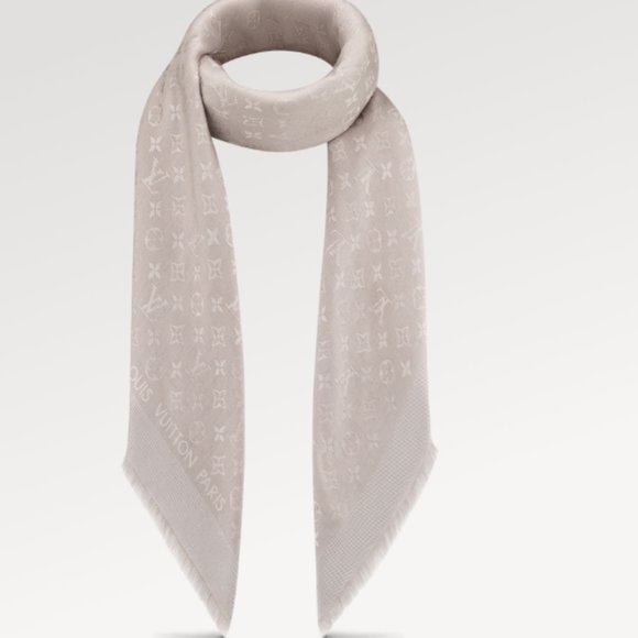 Louis Vuitton Monogram Shawl - Picture 2 of 4